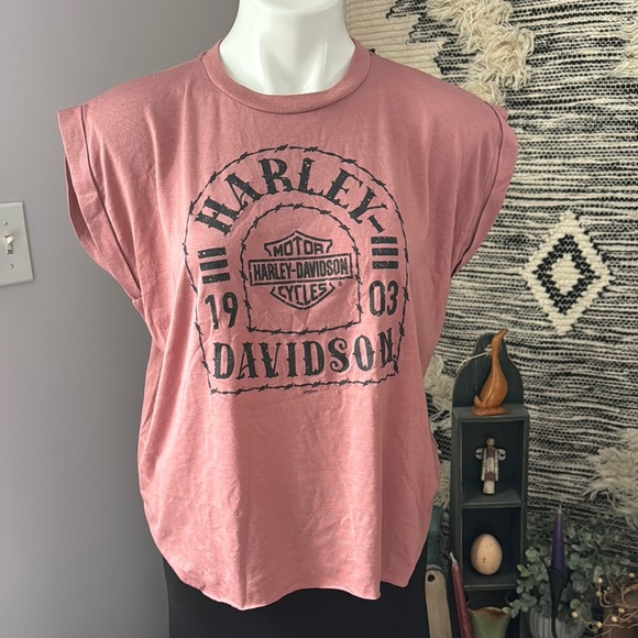 Harley-Davidson Tops - Harley-Davidson Capped Sleeveless  Vehicle Operations Graphic Tee. Size L